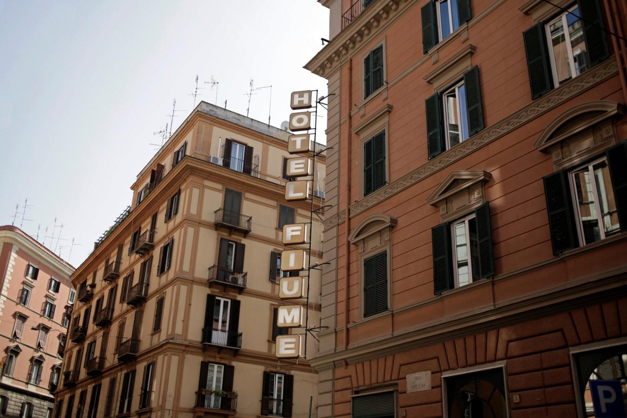 c-hoteles Fiume Roma Exterior foto